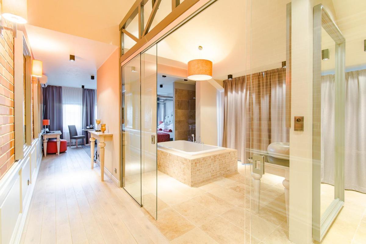 Hotel Browar Kościerzyna Exteriör bild